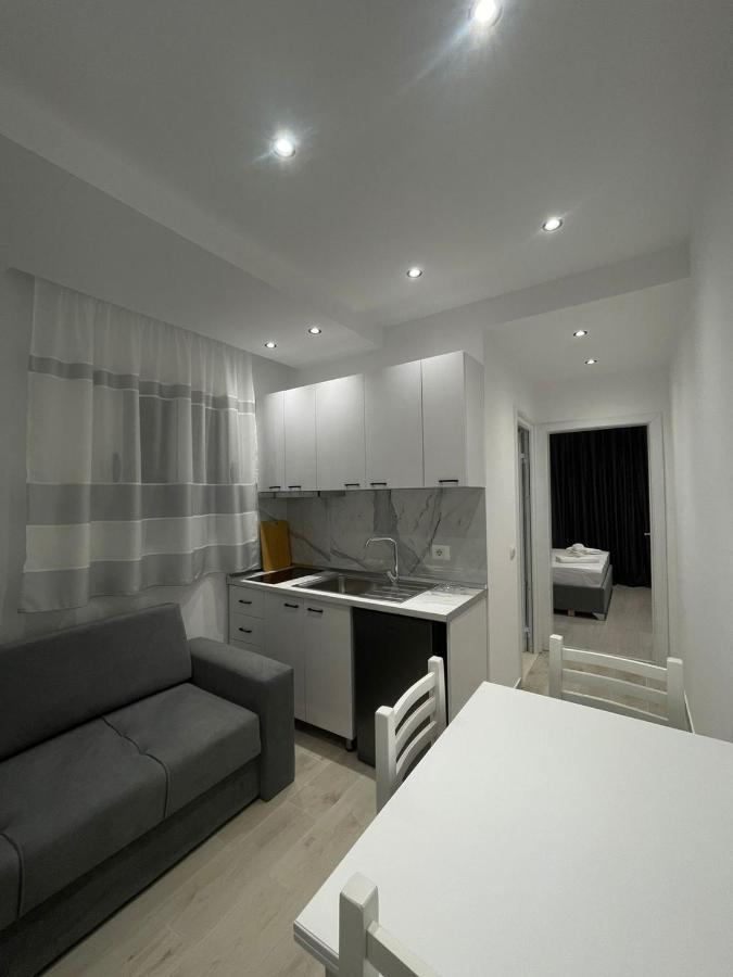 Vila Flabela Vlorë Exteriör bild